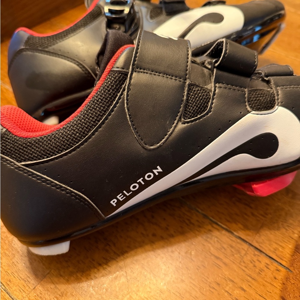 Men’s Peloton Cycling Shoes Size 13